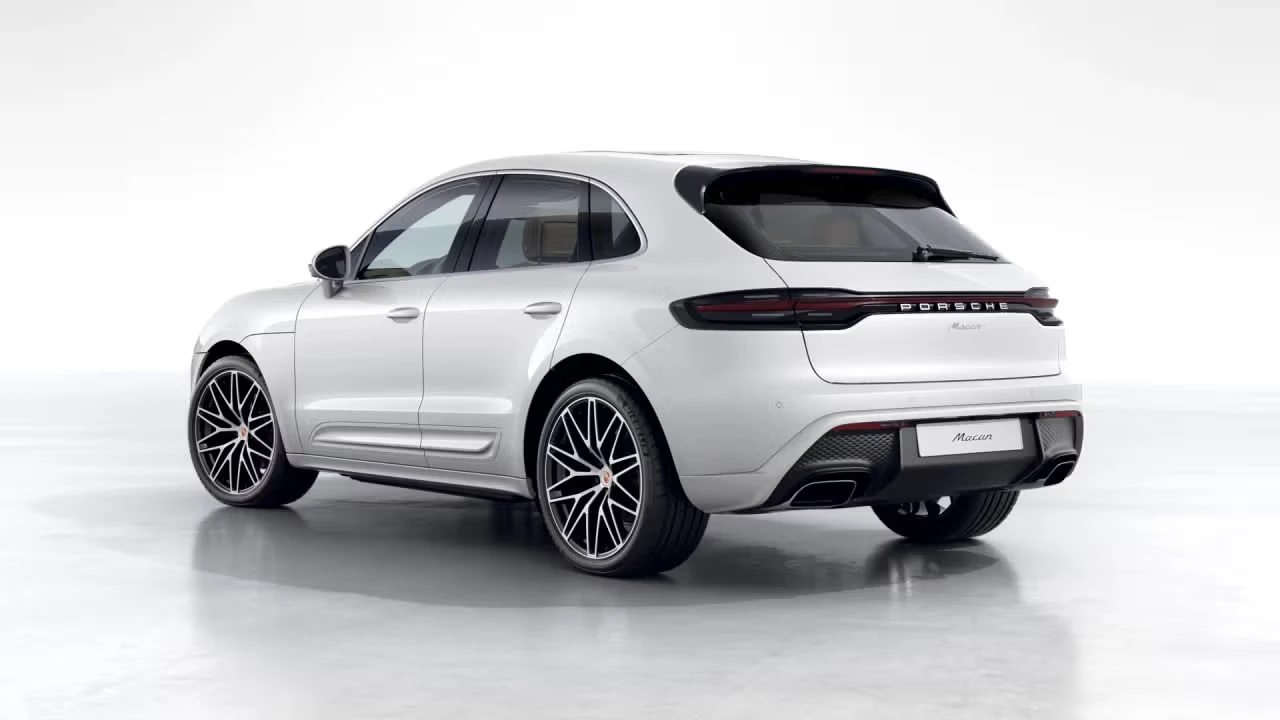 2026 Porsche Macan - Image 20 of 30