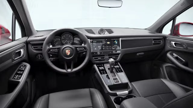 2026 Porsche Macan - Image 26 of 30