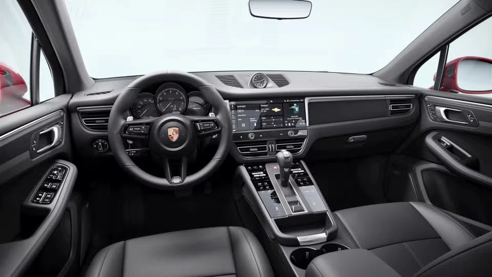 2026 Porsche Macan - Image 27 of 30