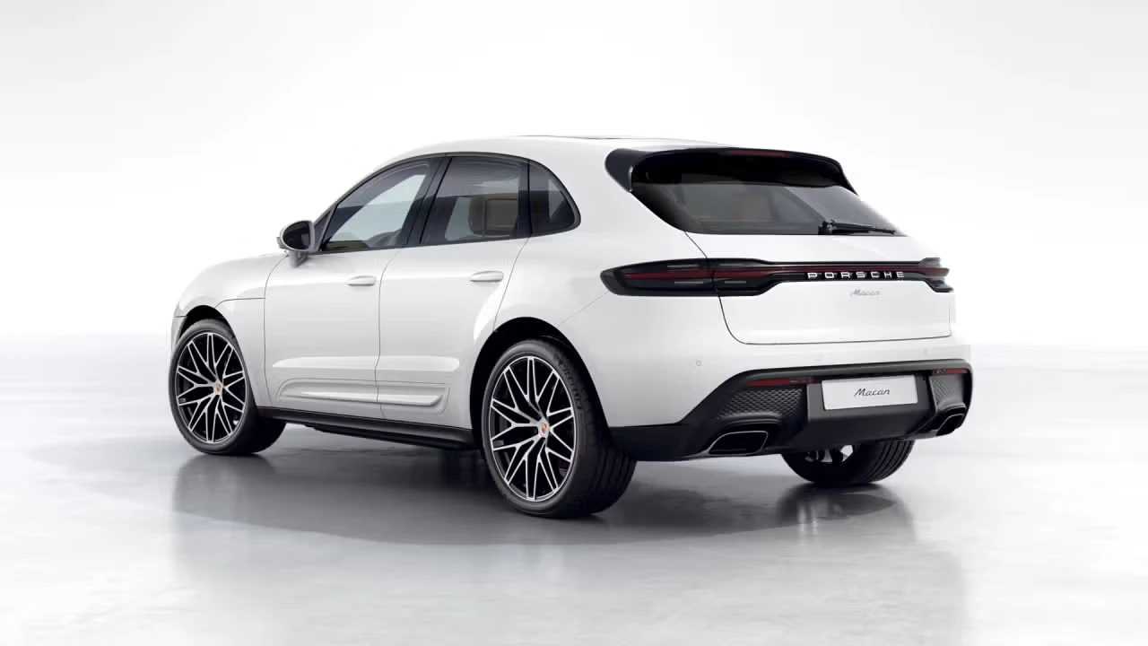 2026 Porsche Macan - Image 20 of 30