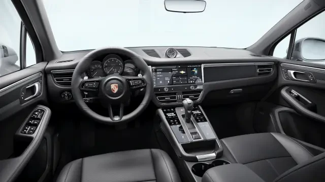 2026 Porsche Macan - Image 30 of 30