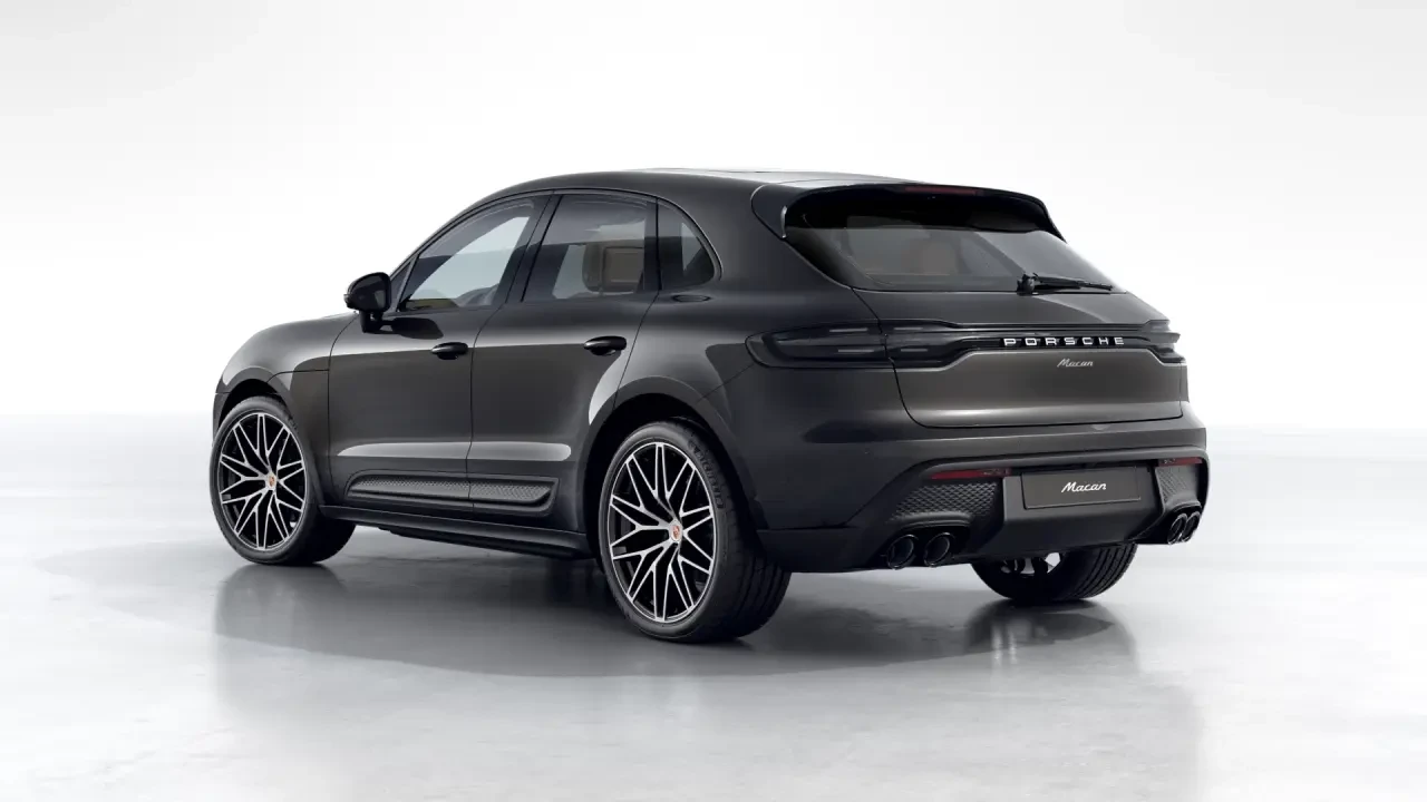 2026 Porsche Macan - Image 24 of 30