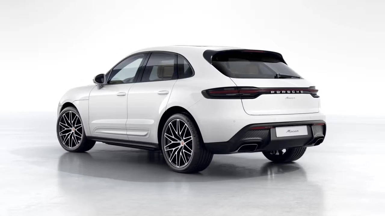 2026 Porsche Macan - Image 20 of 30