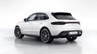 2026 Porsche Macan - Image 17 of 30