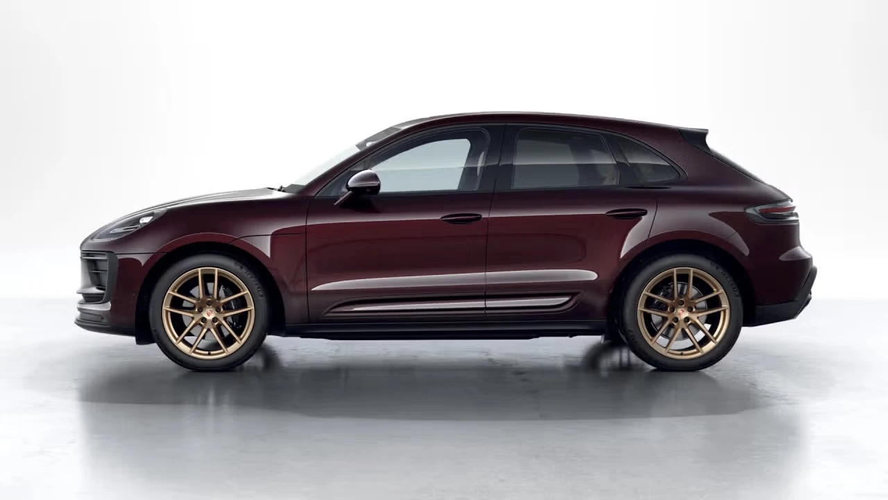 2026 Porsche Macan - Image 12 of 30
