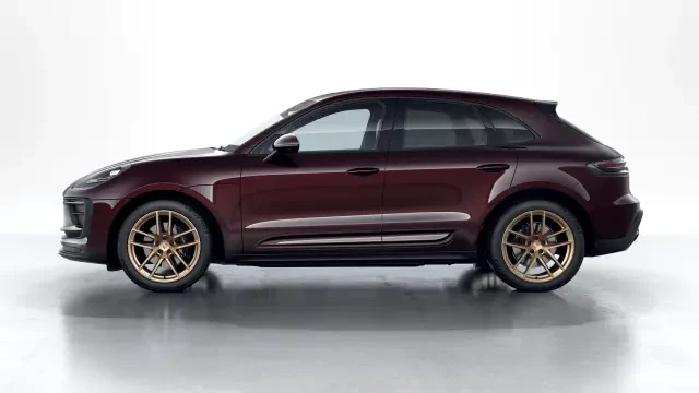 2026 Porsche Macan - Image 14 of 30