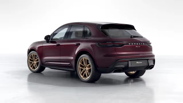 2026 Porsche Macan - Image 18 of 30