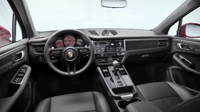 2026 Porsche Macan - Image 26 of 30