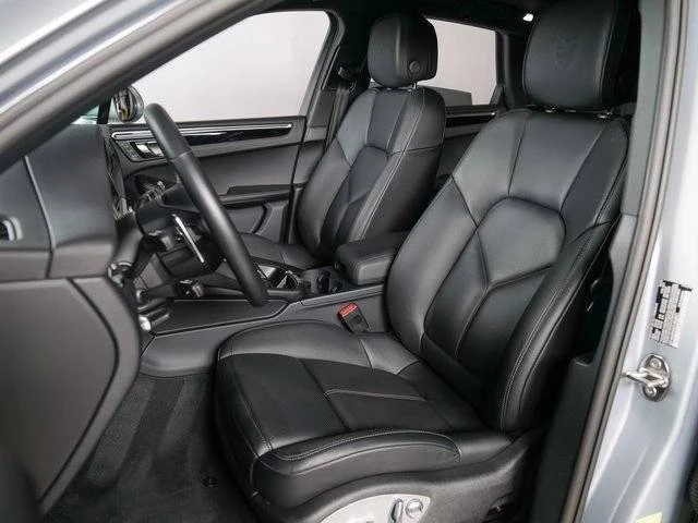 2026 Porsche Macan Electric - Image 5 of 5