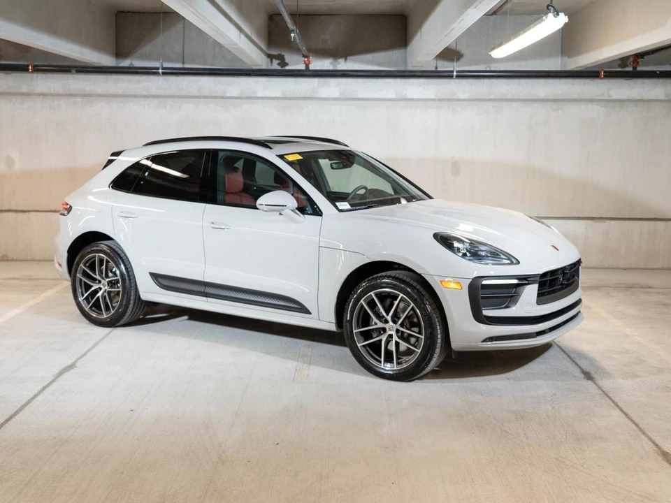 2026 Porsche Macan - Image 7 of 27