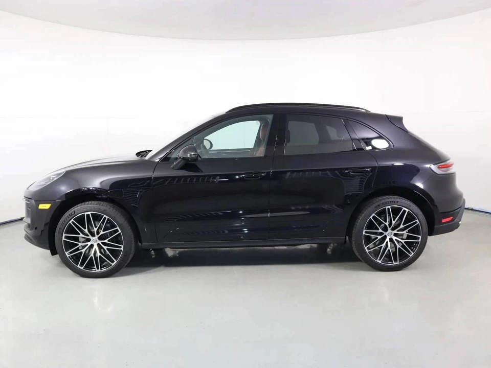 2026 Porsche Macan Electric - Image 2 of 5