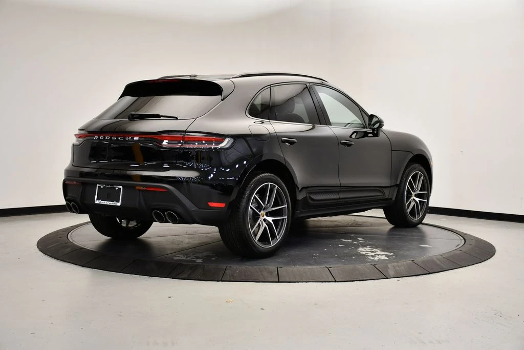 2026 Porsche Macan Electric - Image 7 of 31
