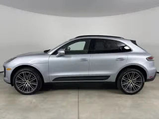 2026 Porsche Macan - Image 9 of 31