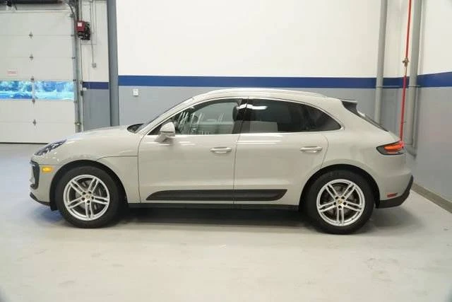 2026 Porsche Macan Electric - Image 2 of 5