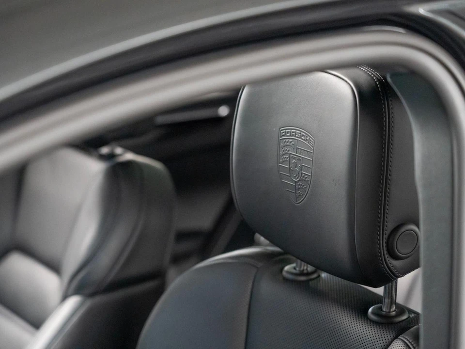 2026 Porsche Macan Electric - Image 25 of 29