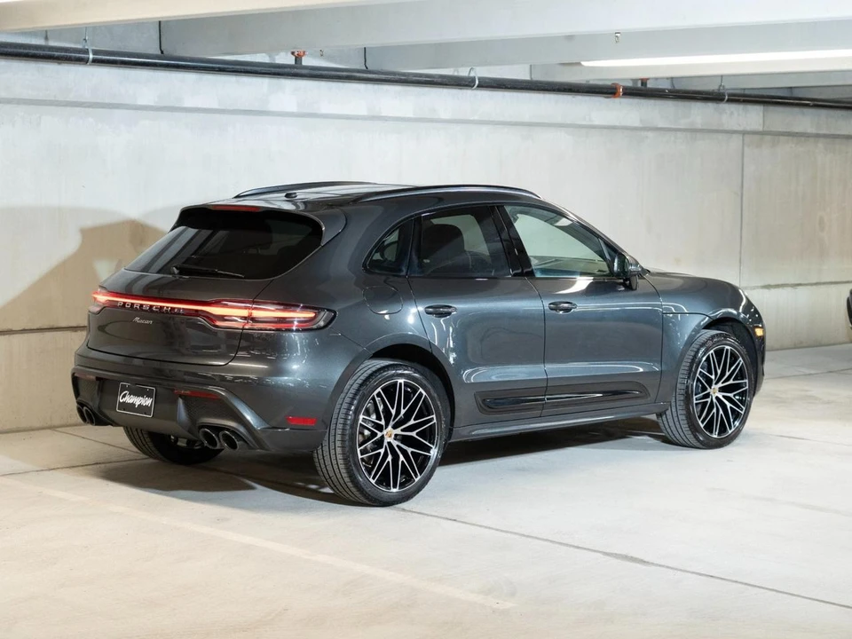 2026 Porsche Macan Electric - Image 9 of 29
