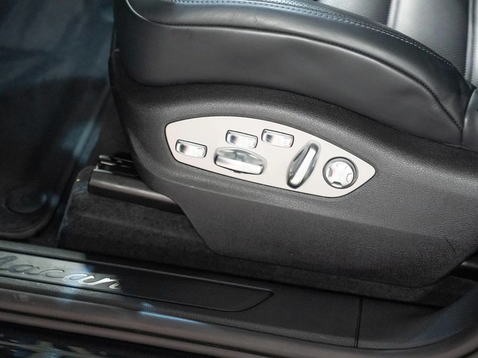 2026 Porsche Macan Electric - Image 13 of 29