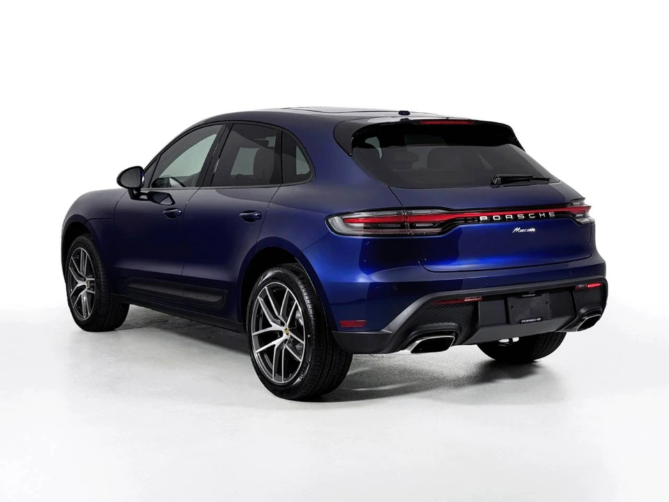 2026 Porsche Macan Electric - Image 3 of 5