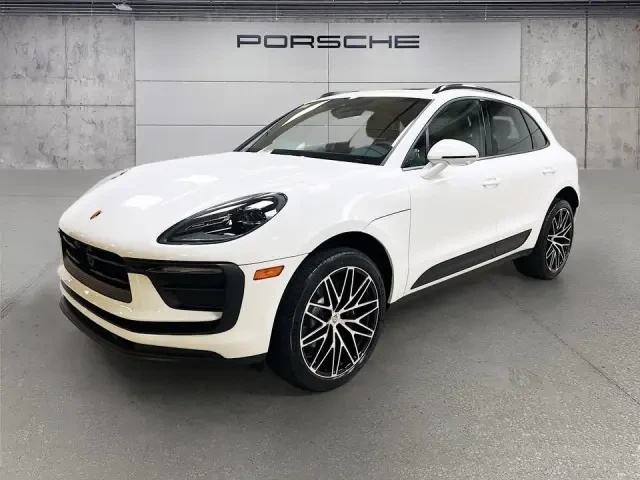 2026 Porsche Macan Electric - Image 6 of 31
