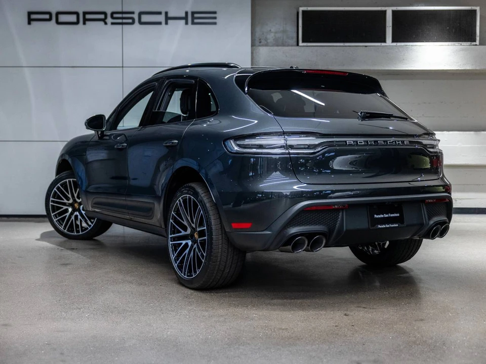 2026 Porsche Macan Electric - Image 3 of 5