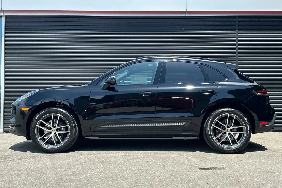 2026 Porsche Macan Electric - Image 2 of 31