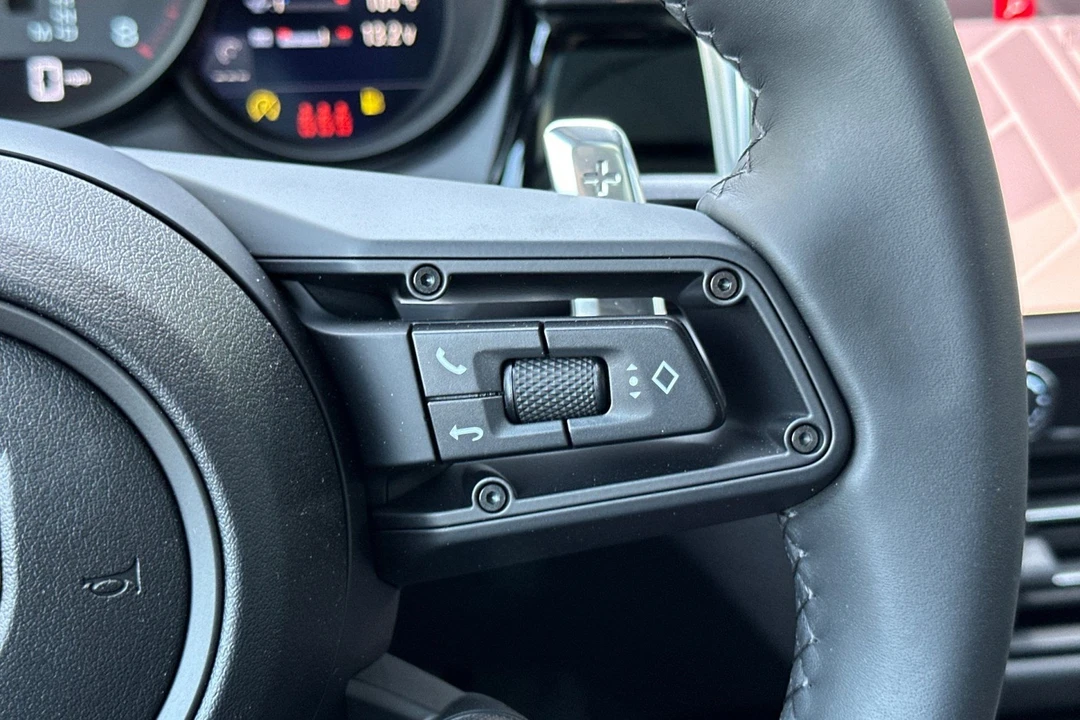 2026 Porsche Macan Electric - Image 31 of 31
