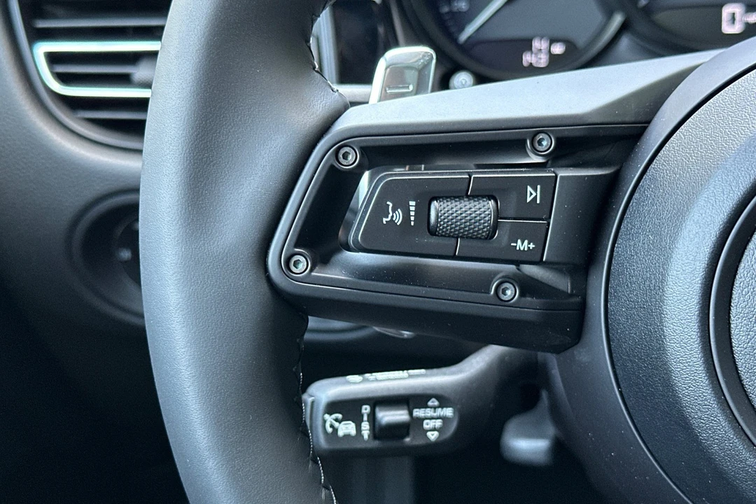 2026 Porsche Macan Electric - Image 30 of 31