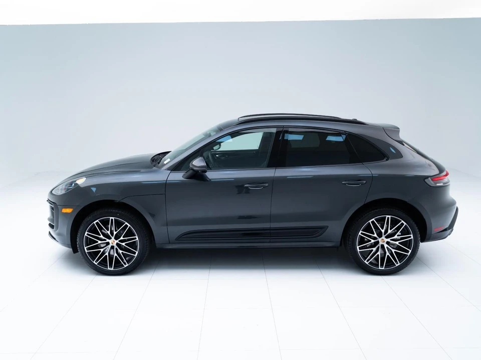 2026 Porsche Macan - Image 2 of 31