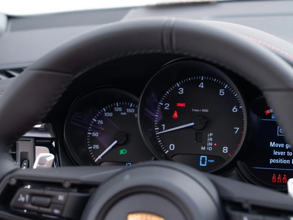 2026 Porsche Macan - Image 31 of 31