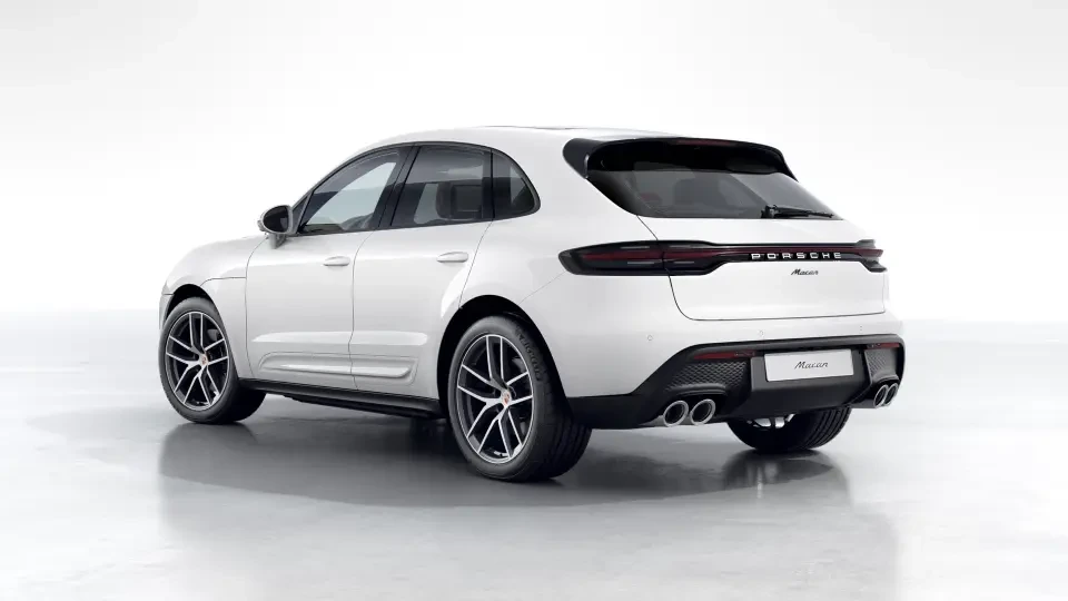2026 Porsche Macan - Image 23 of 31