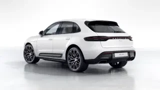 2026 Porsche Macan - Image 21 of 31