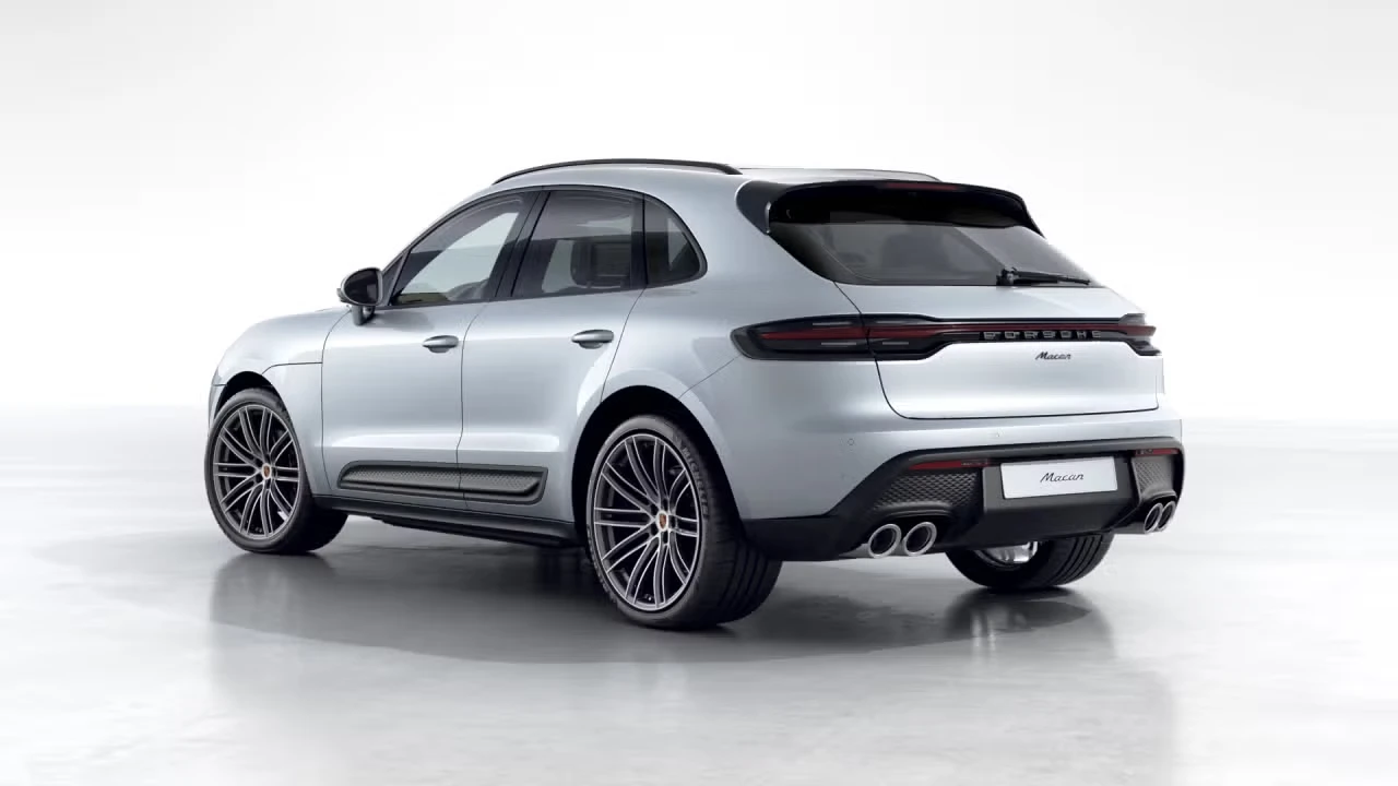 2026 Porsche Macan - Image 20 of 31