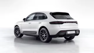 2026 Porsche Macan - Image 17 of 31