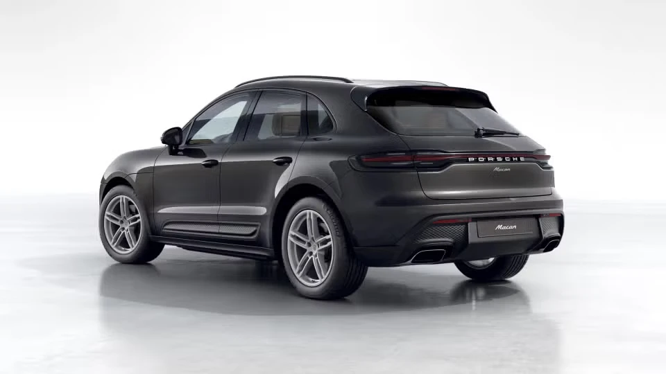 2026 Porsche Macan - Image 19 of 31