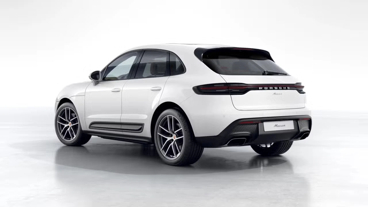 2026 Porsche Macan - Image 20 of 31
