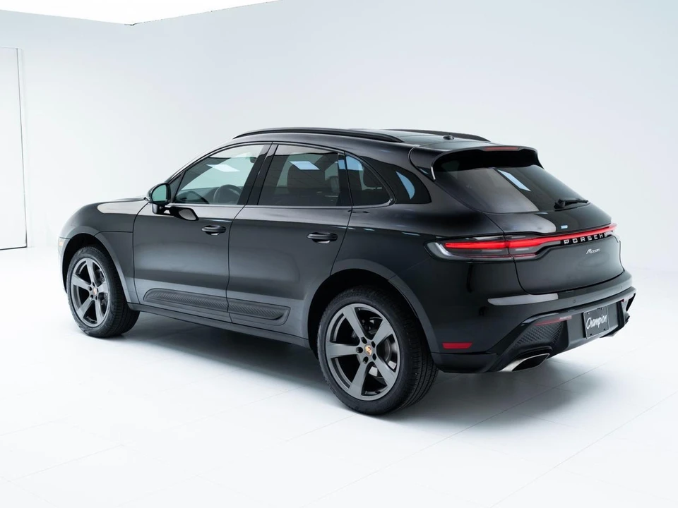 2026 Porsche Macan - Image 3 of 31