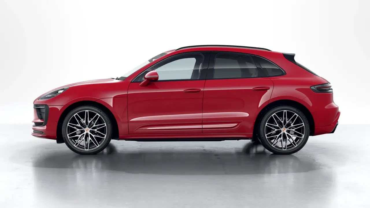 2026 Porsche Macan - Image 16 of 31