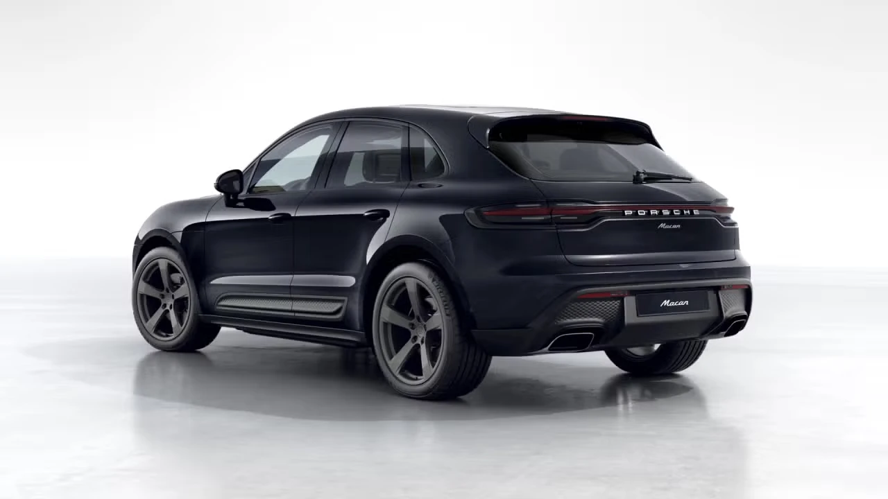 2026 Porsche Macan - Image 20 of 31