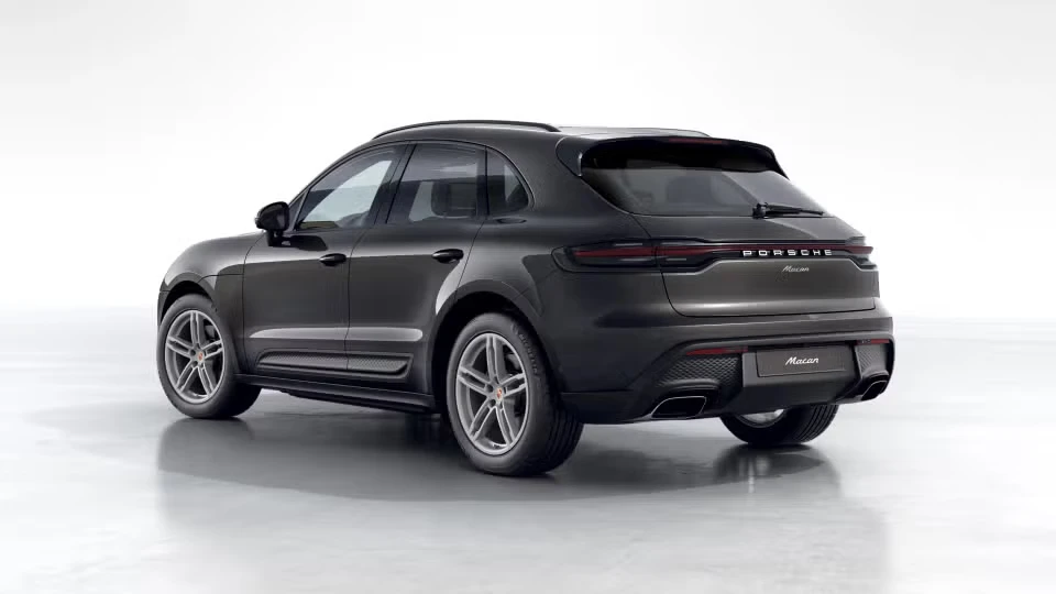 2026 Porsche Macan - Image 19 of 31