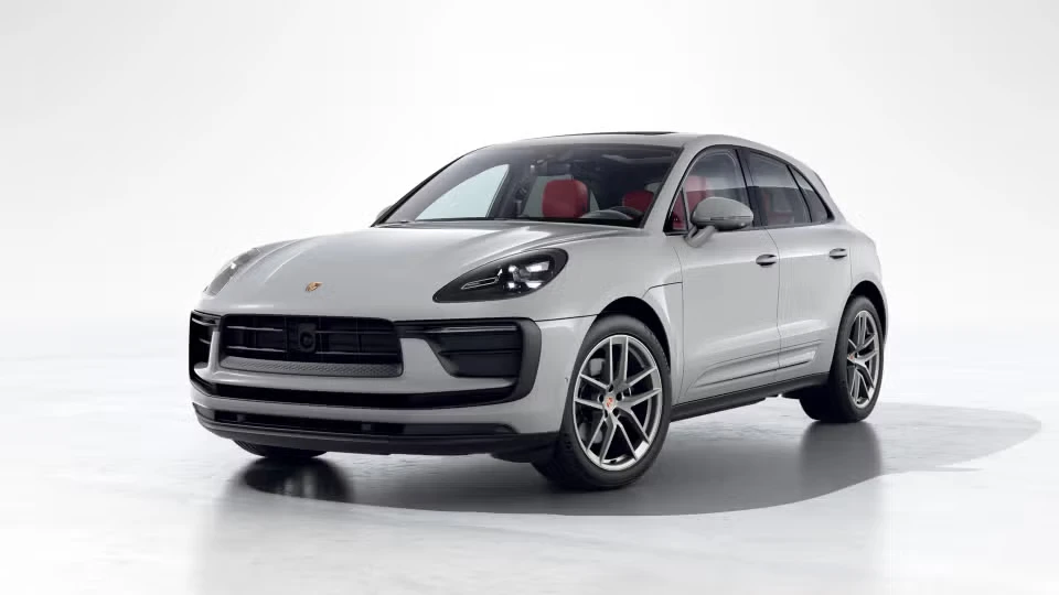 2026 Porsche Macan Electric - Image 3 of 31