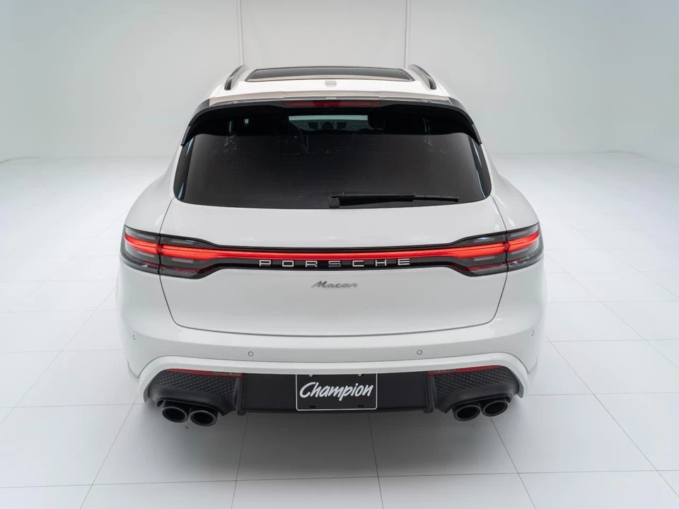2026 Porsche Macan - Image 10 of 28