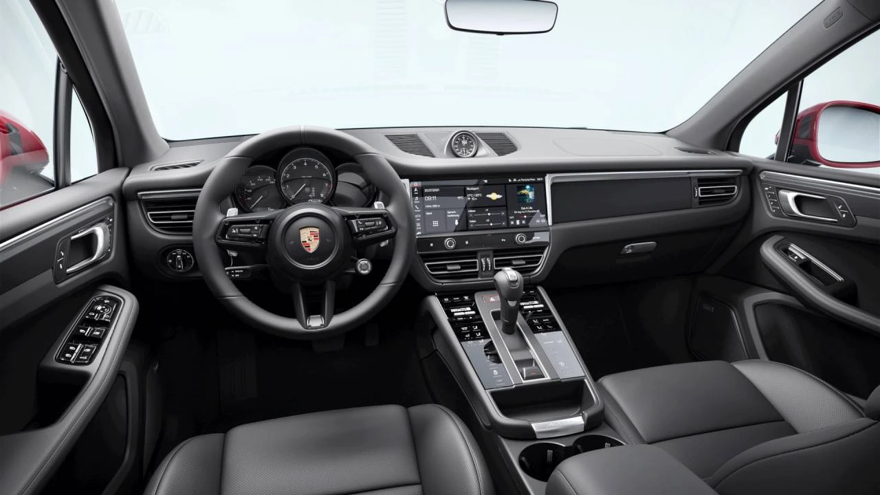 2026 Porsche Macan - Image 9 of 10