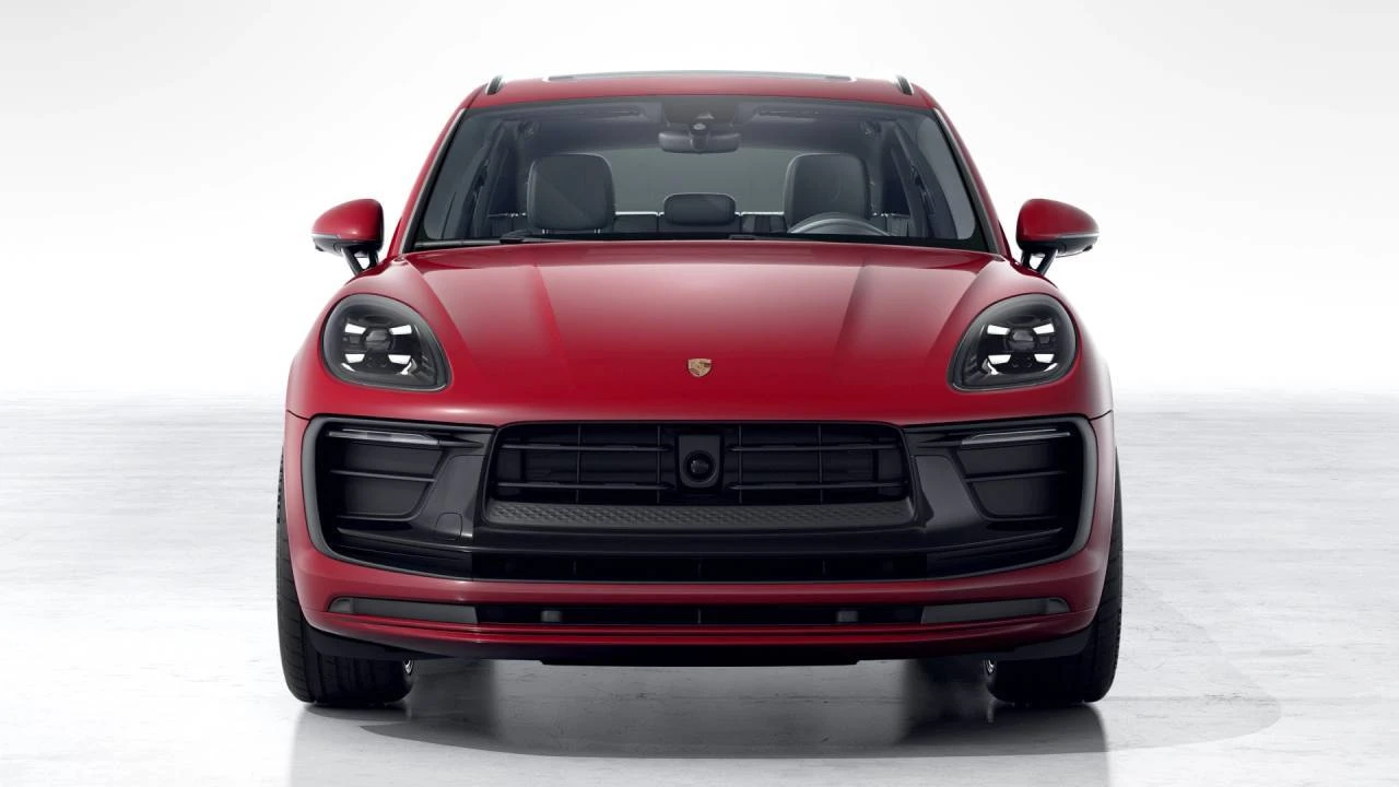 2026 Porsche Macan - Image 8 of 10