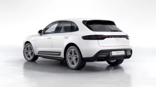 2026 Porsche Macan - Image 17 of 31