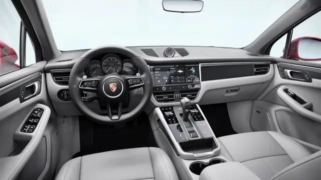 2026 Porsche Macan - Image 30 of 31