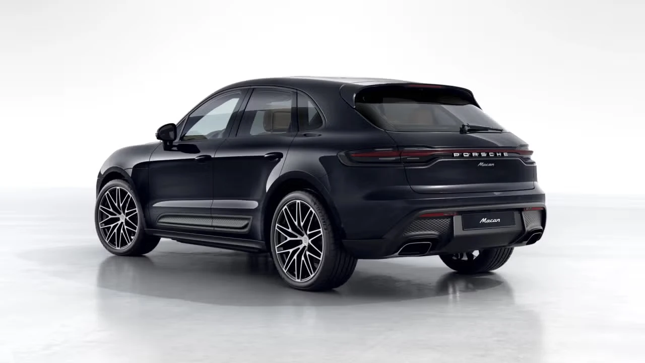 2026 Porsche Macan - Image 20 of 31