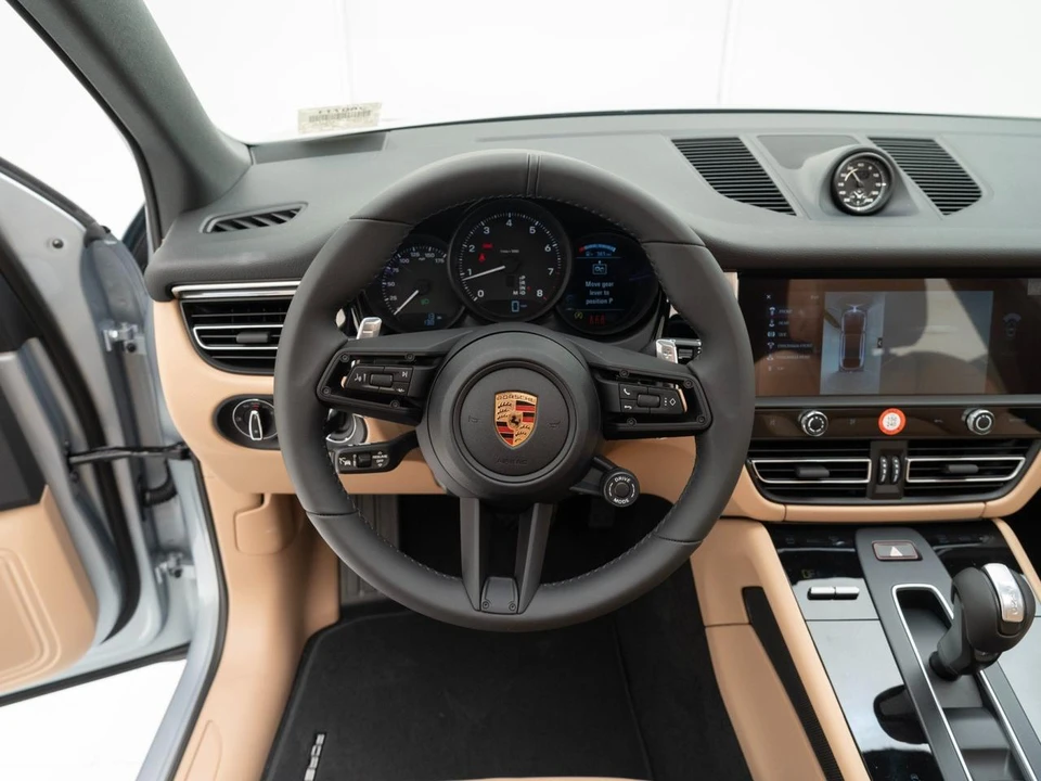 2026 Porsche Macan Electric - Image 28 of 28