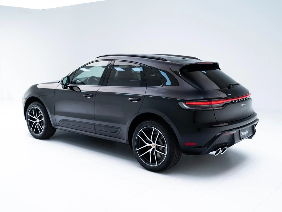 2026 Porsche Macan Electric - Image 3 of 28
