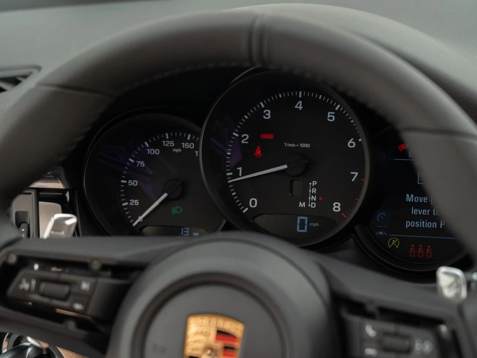 2026 Porsche Macan Electric - Image 27 of 28