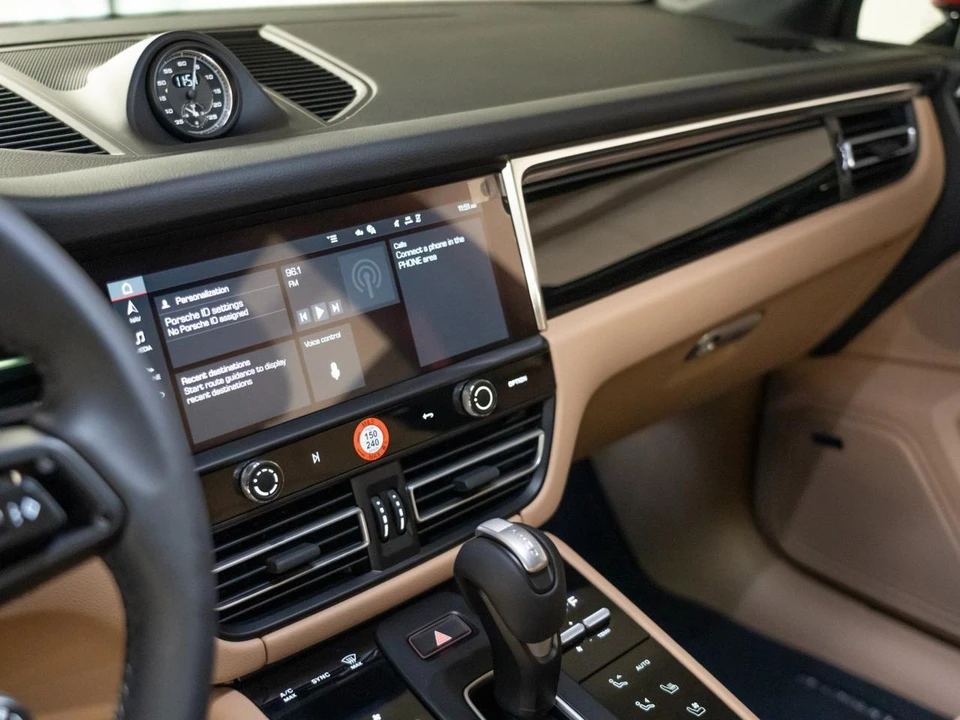 2026 Porsche Macan Electric - Image 21 of 29